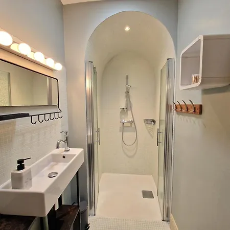 Semesterbostad L'oree De La Cite