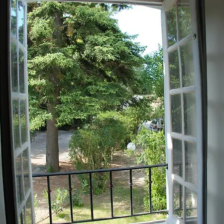L'oree De La Cite *