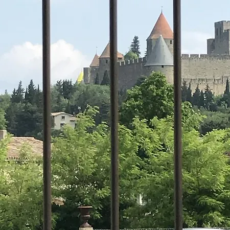 L'orée De La Cité